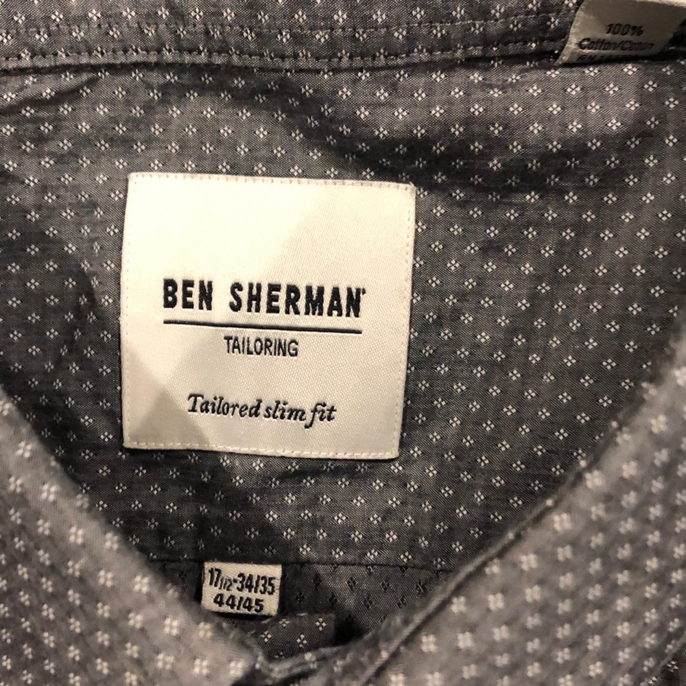 Ben Sherman button down men’s shirt.